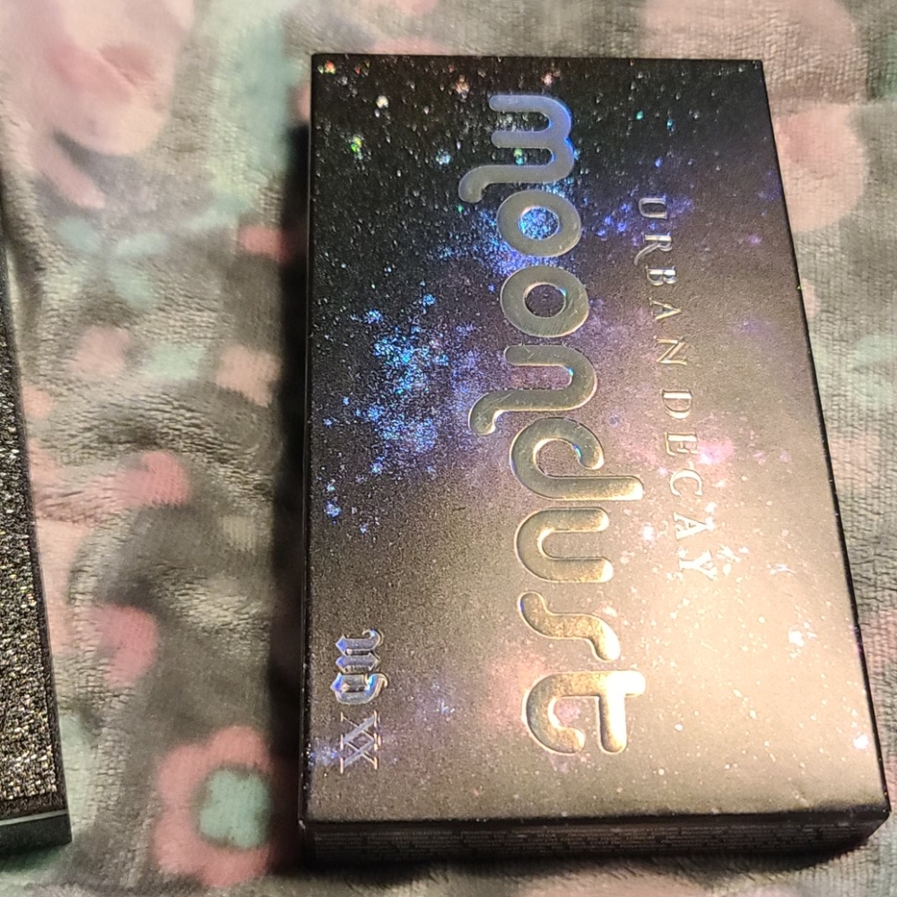Urban Decay Make Up - Picture 7 of 8